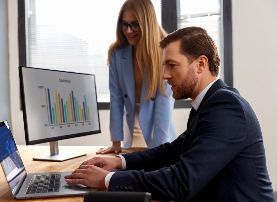Hiring Data Scientists – Data Scientist vs Data Analyst: A Guide for Non-Technical Hiring Managers